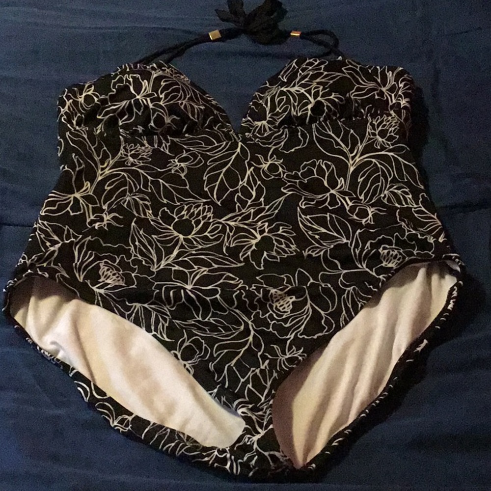 Bathing suit